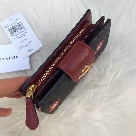 Coach Signature Christmas Ornament Print Medium Corner Zip Wallet - Picture 9 of 14